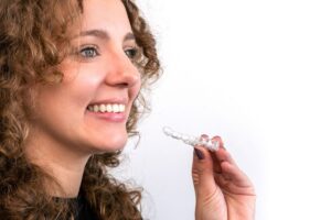 invisalign-treating-overbite-hawthorn-woods-il